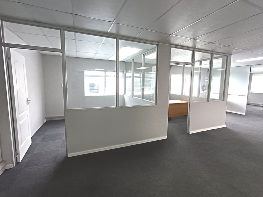 To Let Commercial Property for Rent in Lorraine Eastern Cape